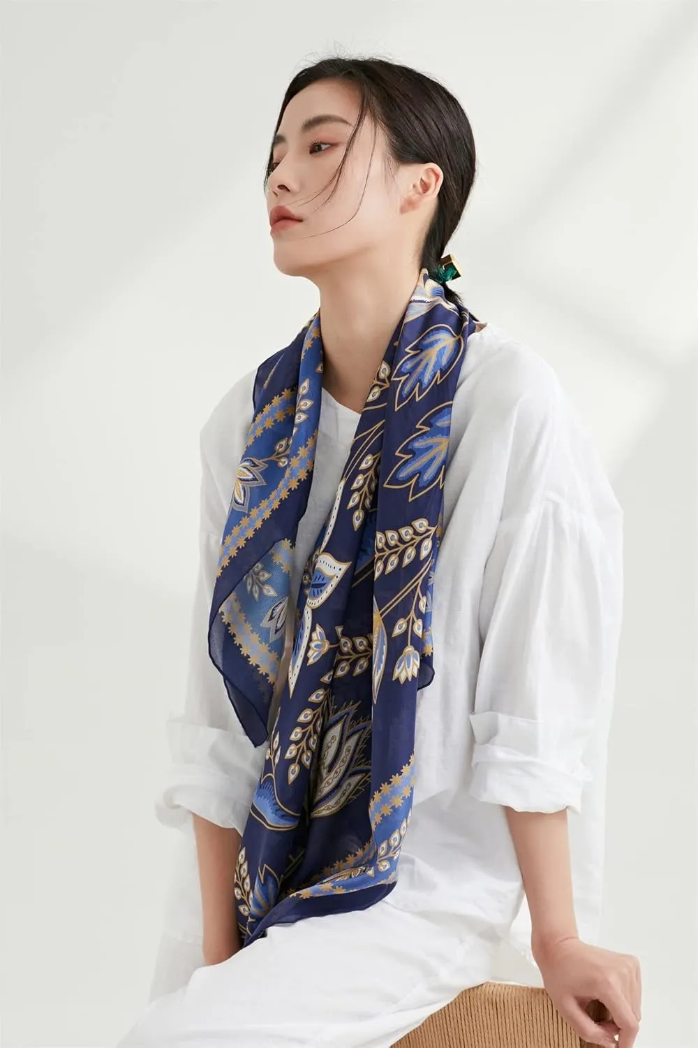 Jeelow 100% Luxurious Mulberry Silk Extra Large Square Scarf Shawl Wrap For Women 16 Mommes 42x42 Inch For Evening Dresses