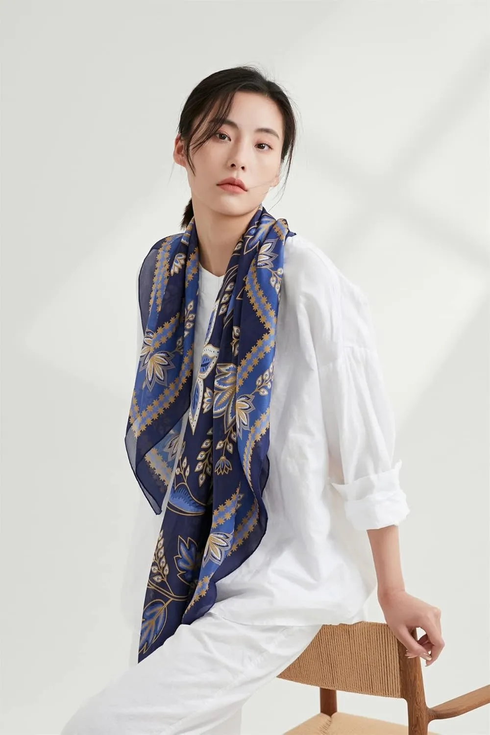 Jeelow 100% Luxurious Mulberry Silk Extra Large Square Scarf Shawl Wrap For Women 16 Mommes 42x42 Inch For Evening Dresses