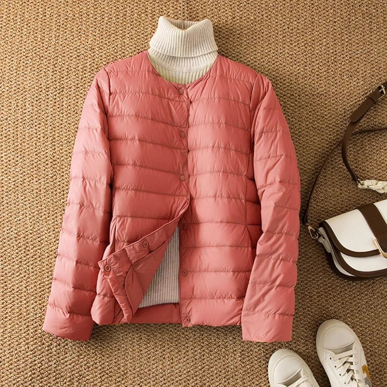 Packable Down Jacket for Women Lightweight Quilted Coat Portable Crewneck Long Sleeve Down Jackets Button Down