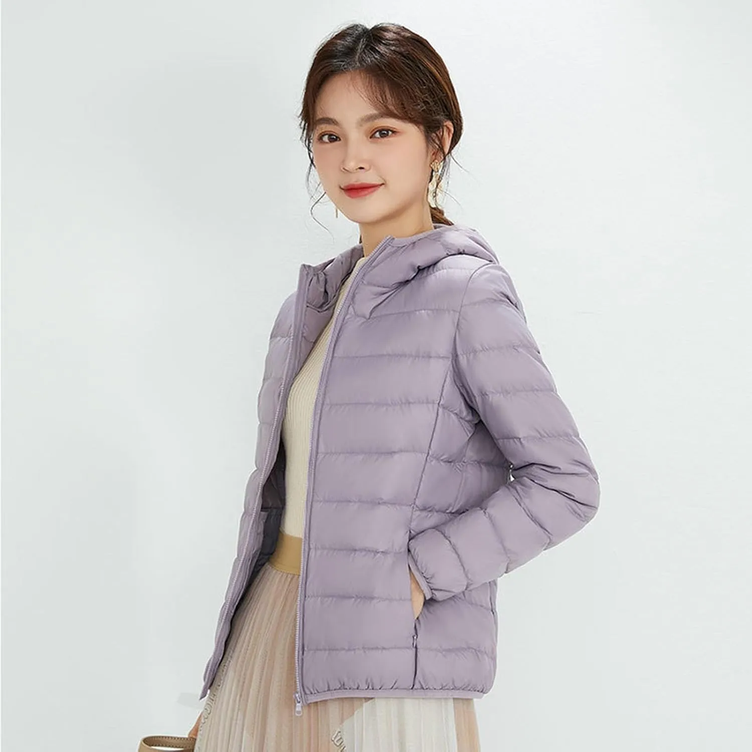 Packable Puffer Jacket for Women Lightweight Short Down Jackets Trendy Slim Fit Bubble Coat Winter Puffer Jackets with Hood