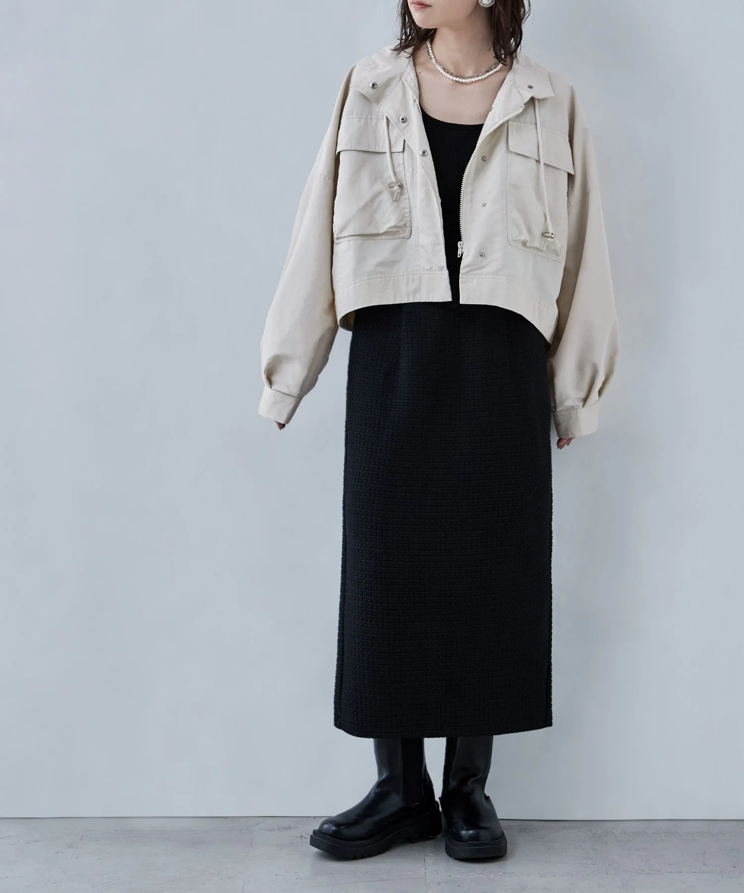 Stand neck short mountain parka