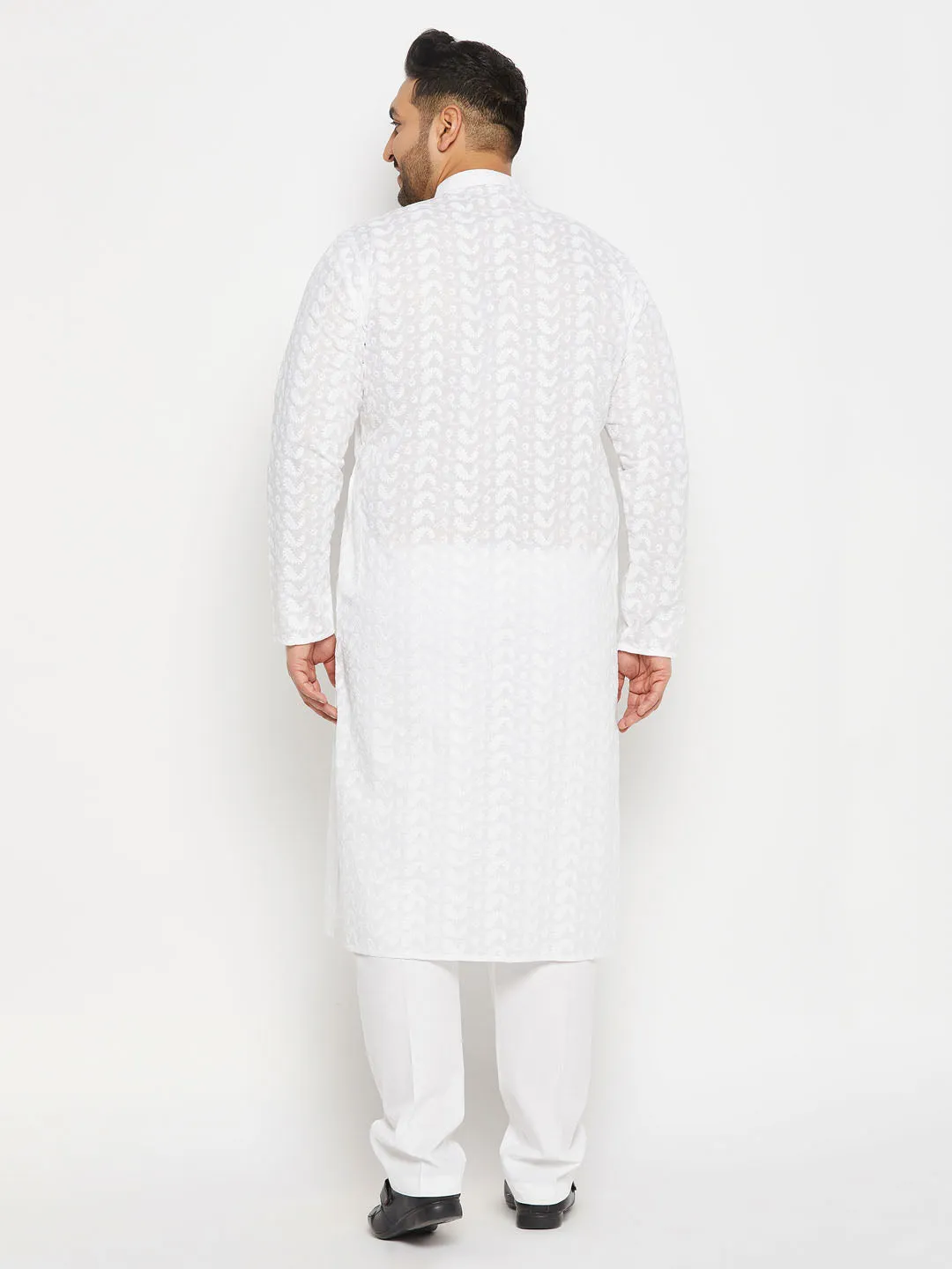 VASTRAMAY White Chikankari Embroidered Kurta Set