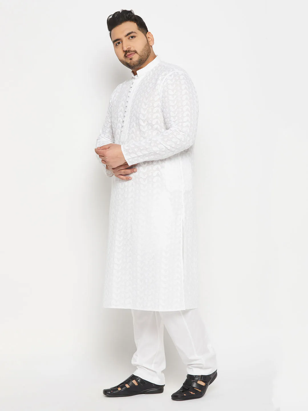 VASTRAMAY White Chikankari Embroidered Kurta Set